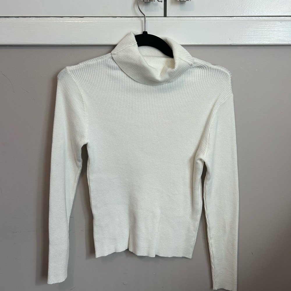 SHEIN White Turtleneck Sweater- L